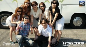 081012-712 Paco Paco 巴士之旅-成人女性钢棒与客户-第 1 部分在线观看