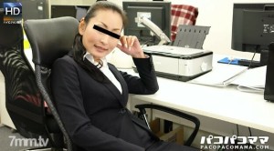 082711-446 在职的本地妈妈~那个助理老婆变成了活跃的办公室女郎~在线观看