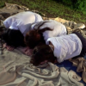 FC2-PPV-4561575 **三位 18 岁商业学生的传奇性爱影片。在线观看