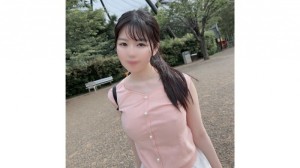 FC2-PPV-4568353 露出你的脸！限时3天！ ！白桃G罩杯，肌肤白皙，却被扭曲的性倾向玷污，无法再满足于正常的事物！ ！乖乖接受NPNB约会，被羞耻快乐的超级受虐美女中出！ ！在线观看