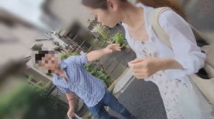 FC2-PPV-4575900 【个人】前腿细的餐馆老闆破产陷入债务地狱，虽然瘦了却无情还中出。在线观看