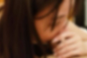 FC2-PPV-4595990 *1/5 前 83% 折扣* [奇闻趣事] [中出] 玩弄模特儿级苗条美丽已婚妇女的美丽身体，併中出她美丽的剃光生殖器。在线观看