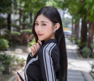 巨乳模特布丁媚藥精油理性崩壞被隱藏大樓大肉棒按摩師徹底調教的全裸無修正SEX