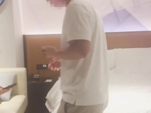 约操极品骚妹网红脸爱吃肉棒-肥猫探花