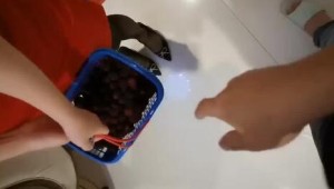 强奸水果店老板娘