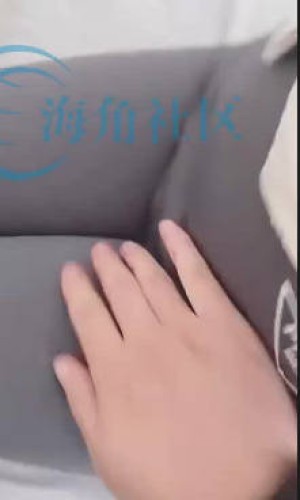 大嫂第六感太准了差点被大哥堵在屋里
