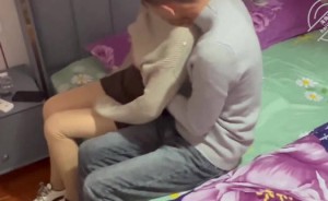 看着老婆在我们婚房床上被前男友操