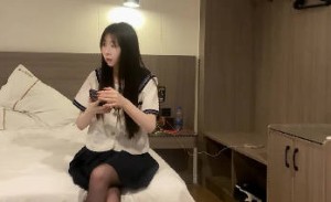黑丝萝莉千依百顺长腿嫩穴任君把玩-推车探花