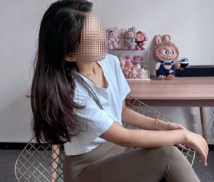 和堂姐各种姿势尽情的爆操她的淫穴