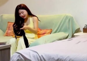 约了个大胸妹妹被我干的小脸通红高潮要老公赶紧射她-7BOSS