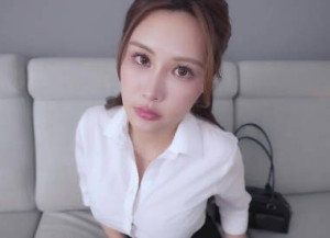 女子圖鑑AN9-078銀行放款經理有著E罩杯巨乳-艾熙