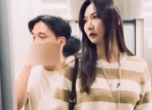 樓上鄰居高挑女神電梯相認跟我回家打砲-漢生