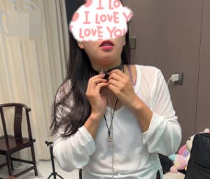 给妹妹带上定制项圈做狗健身两个月给她操瘫了