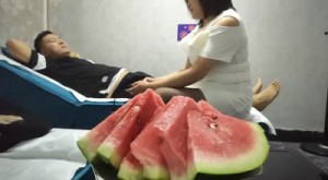 个体户小老板按摩店被技师引诱操逼-燕姐