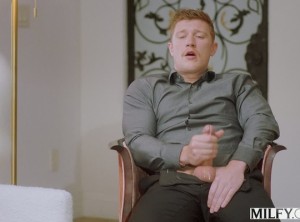 MILFY2023-05-04严老板助理摔