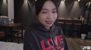 學長的大肉棒一路桶進最深處讓啤兒連續高潮