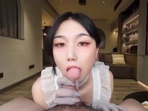 脏柚ZY-41被操完还留下来过夜这次不担心被丈夫发现了么